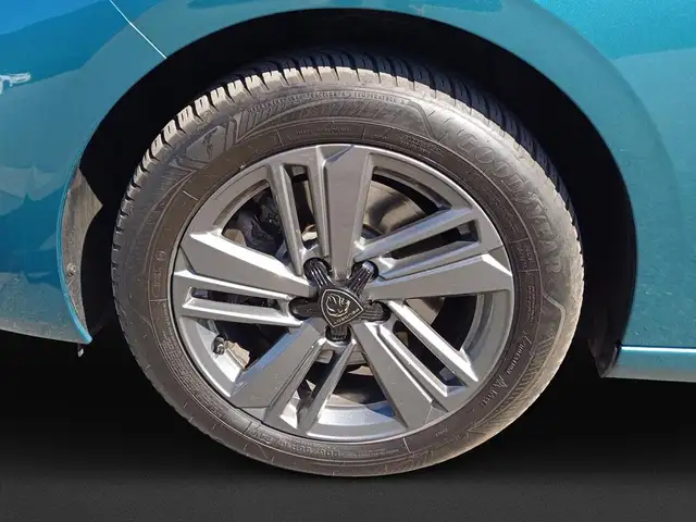 Peugeot 308 view 8