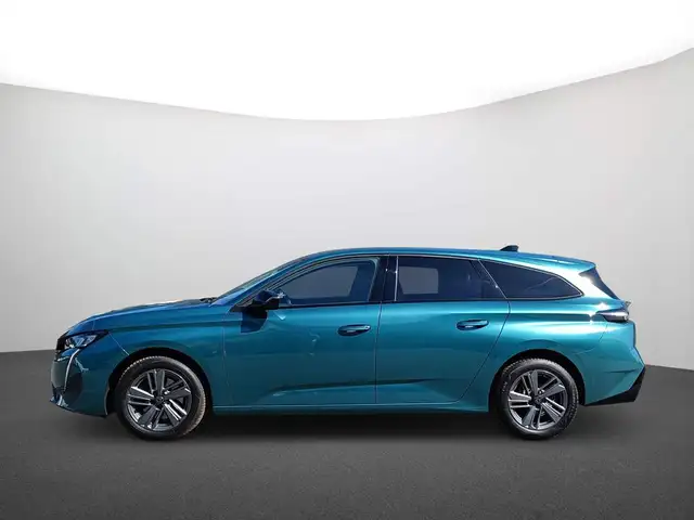 Peugeot 308 view 4