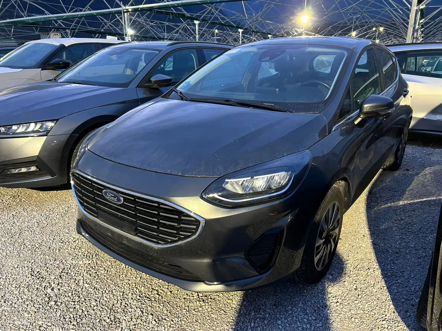 Ford Fiesta 5p 1.1 Titanium 75cv Grau - 1