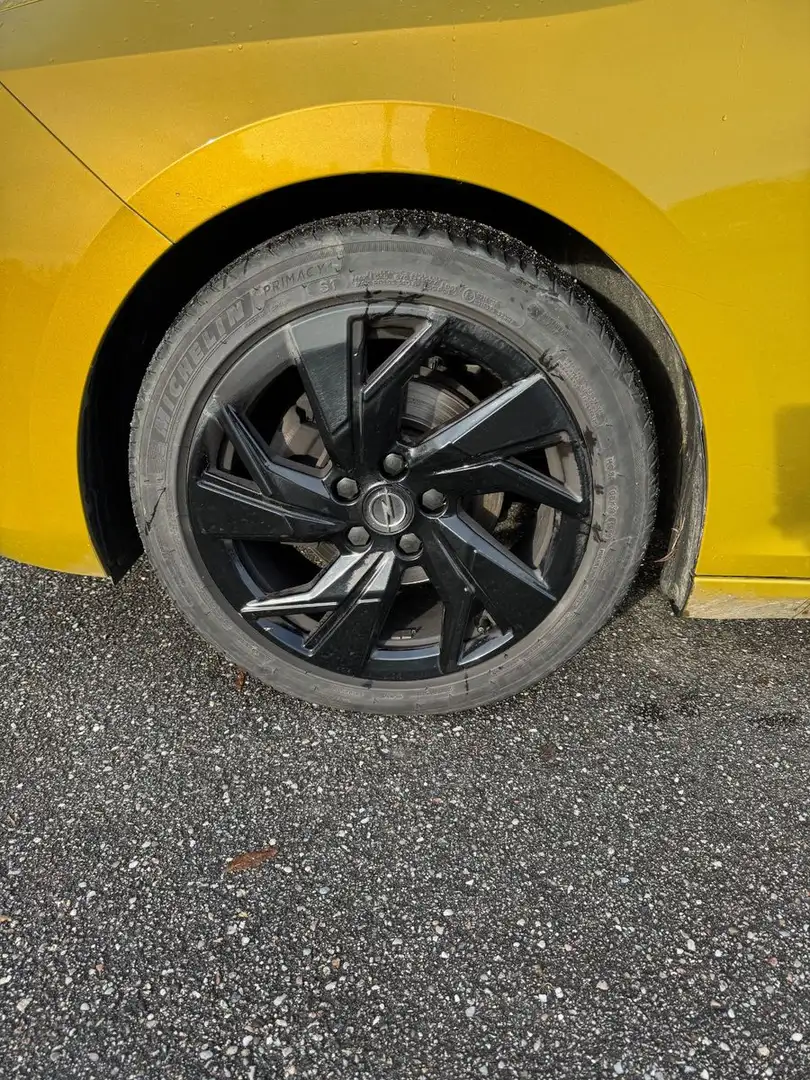 Opel Astra L Lim. 5-trg. GS Line Gelb - 2