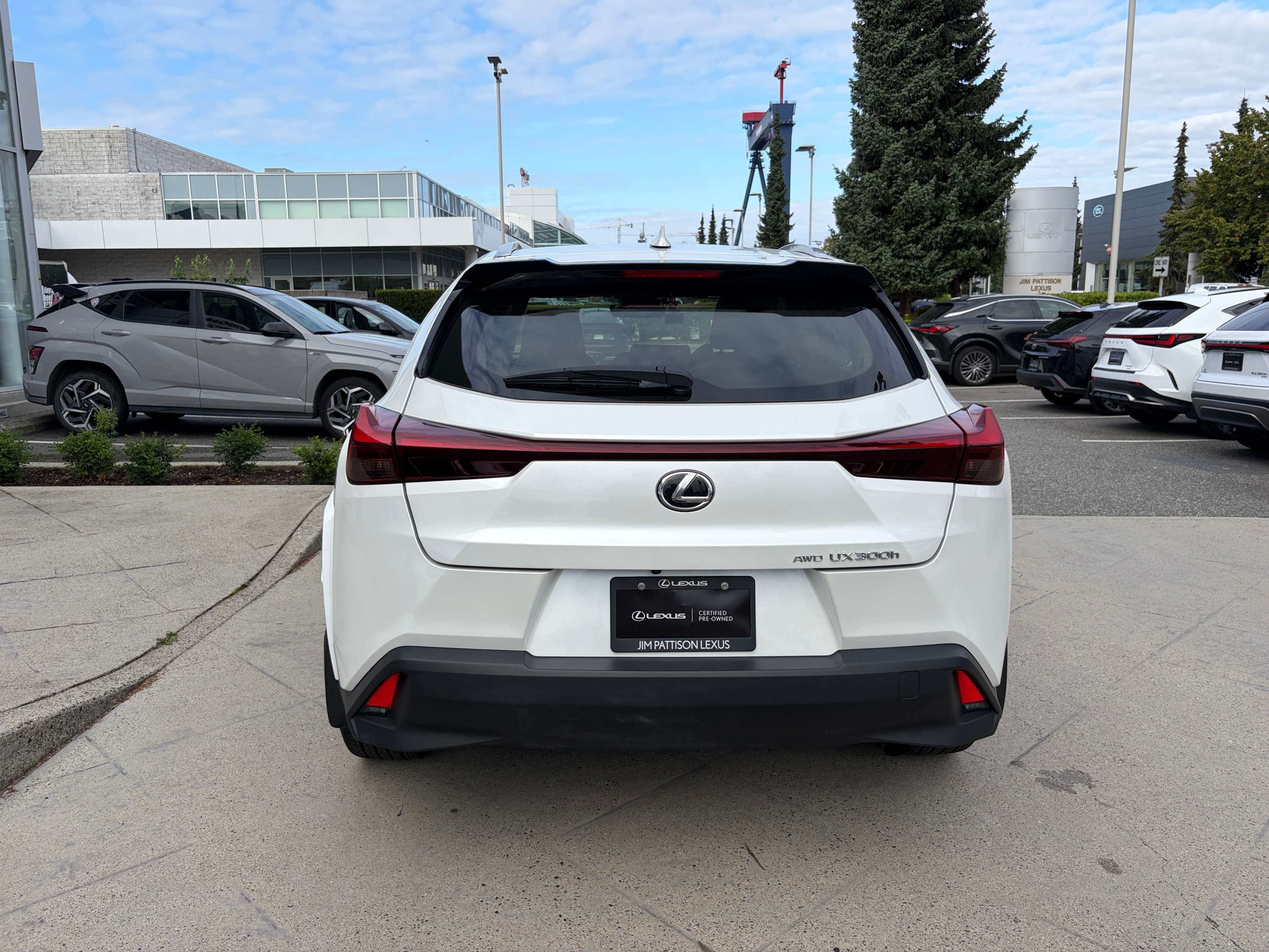 2025 Lexus UX 300h AWD / Gas Saver / Hybrid Drive / Premium Pack — снимка 1
