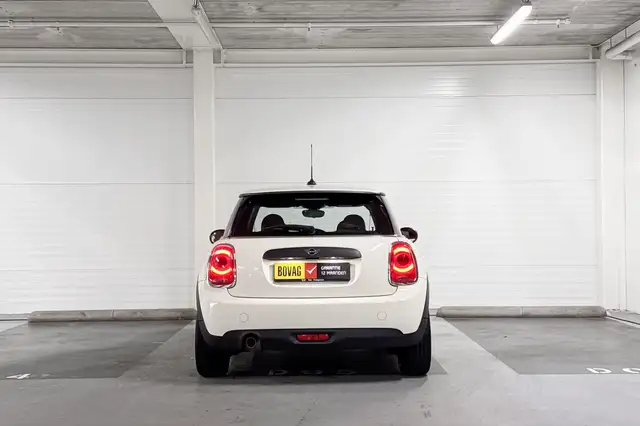 Mini Hatch view 7