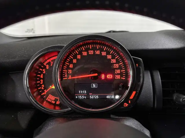 Mini Hatch view 12