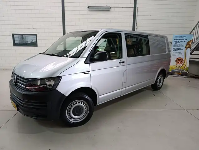 Volkswagen T6 Transporter 2.0 TDI L2H1 DC Comfortline