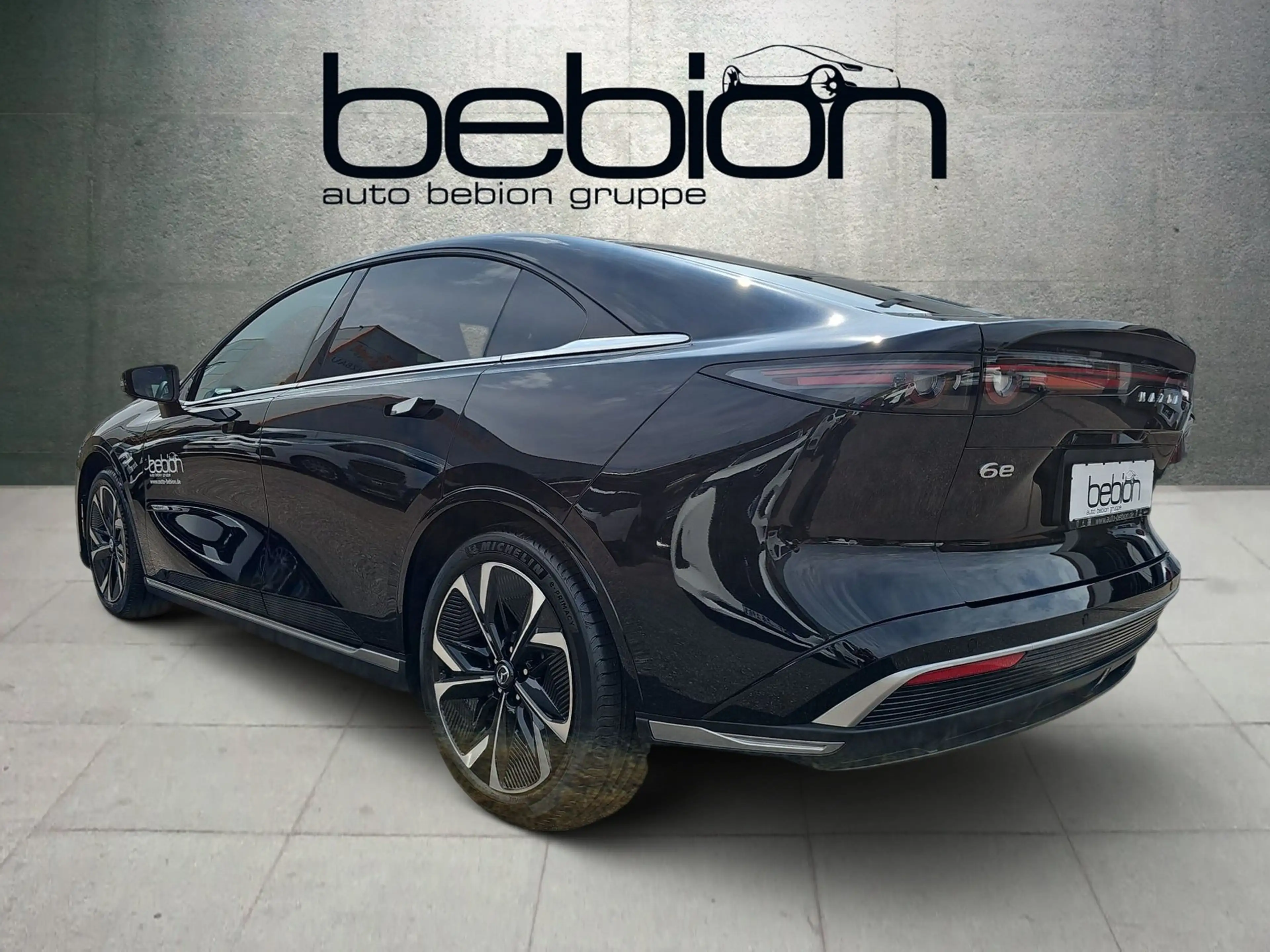 Mazda 6 e EV W Takumi LED Navi PDC Pano Schiebed. LM — photo 11