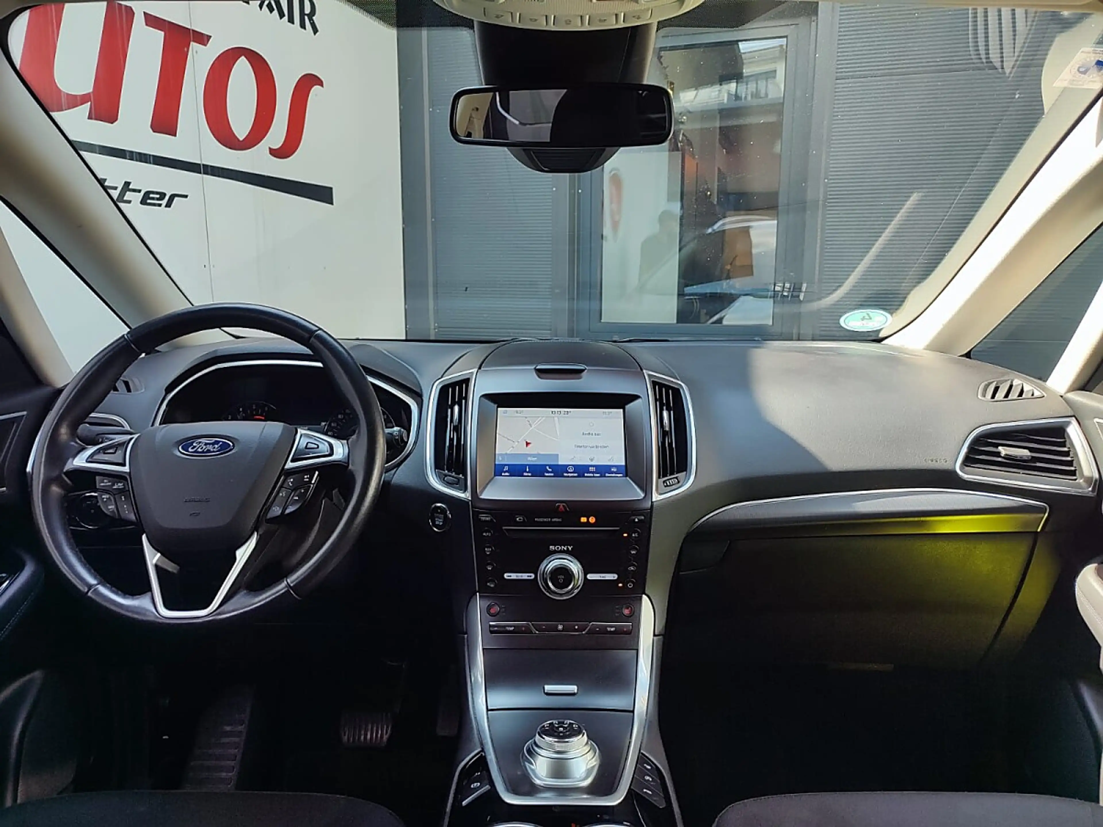 Ford Galaxy 2,0 EcoBlue SCR Titanium Aut. — photo 11