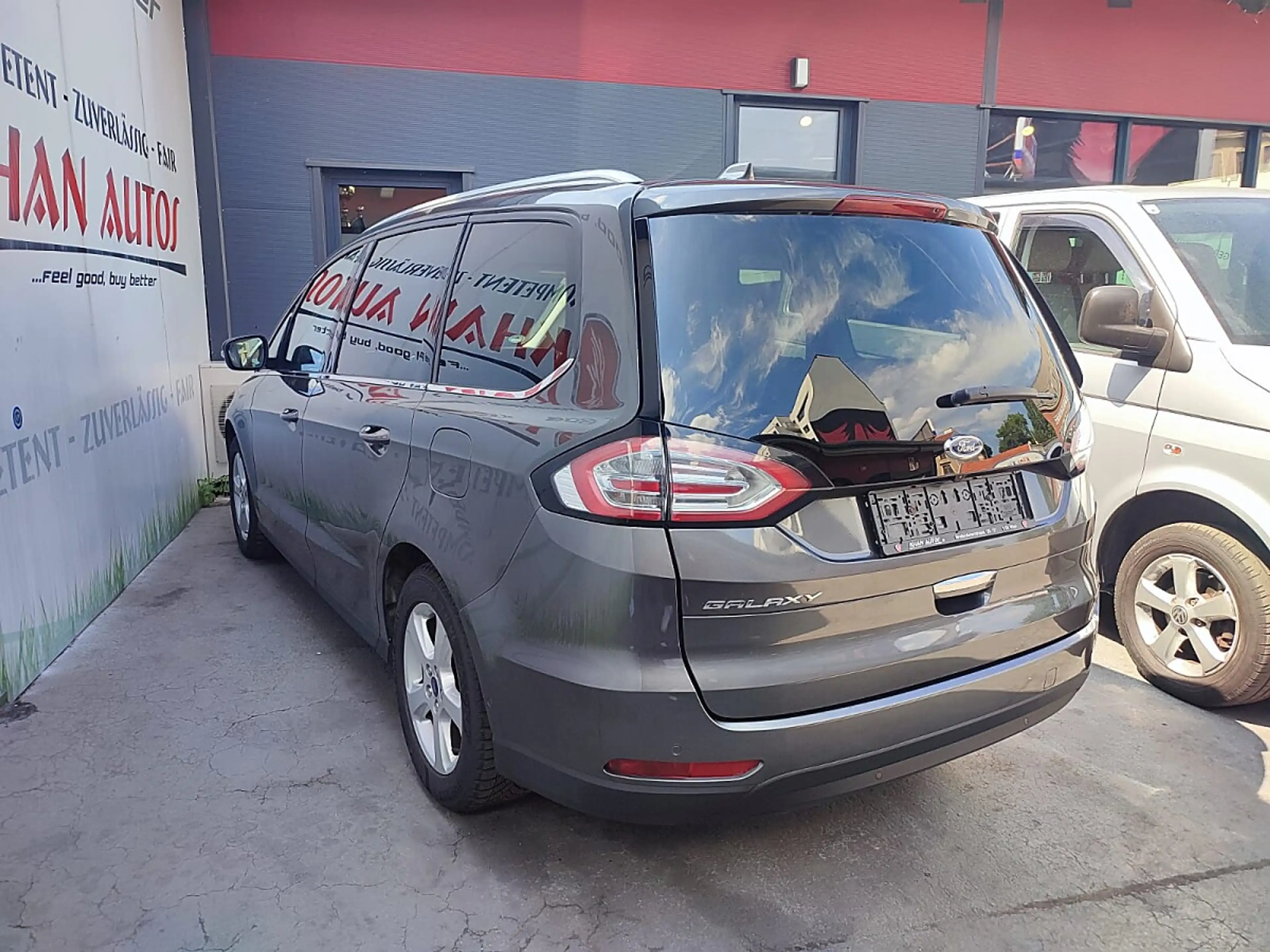 Ford Galaxy 2,0 EcoBlue SCR Titanium Aut. — photo 4
