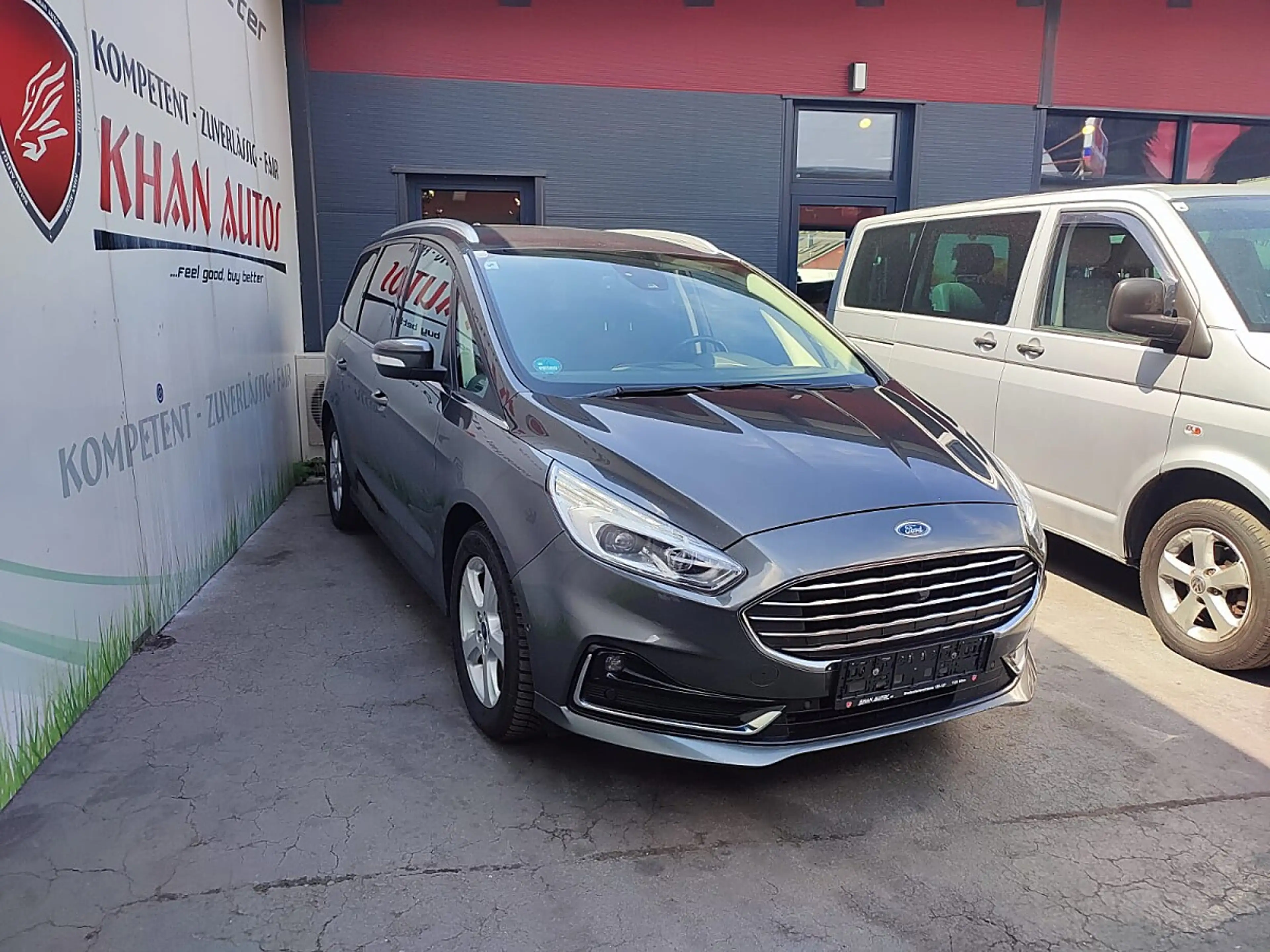 Ford Galaxy 2,0 EcoBlue SCR Titanium Aut. — photo 3
