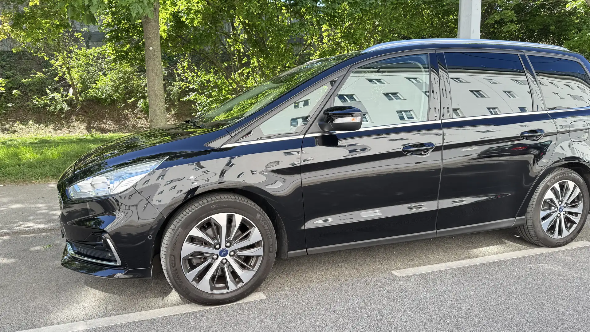 Ford Galaxy Galaxy 2,0 EcoBlue SCR Titanium Titanium Schwarz - 1