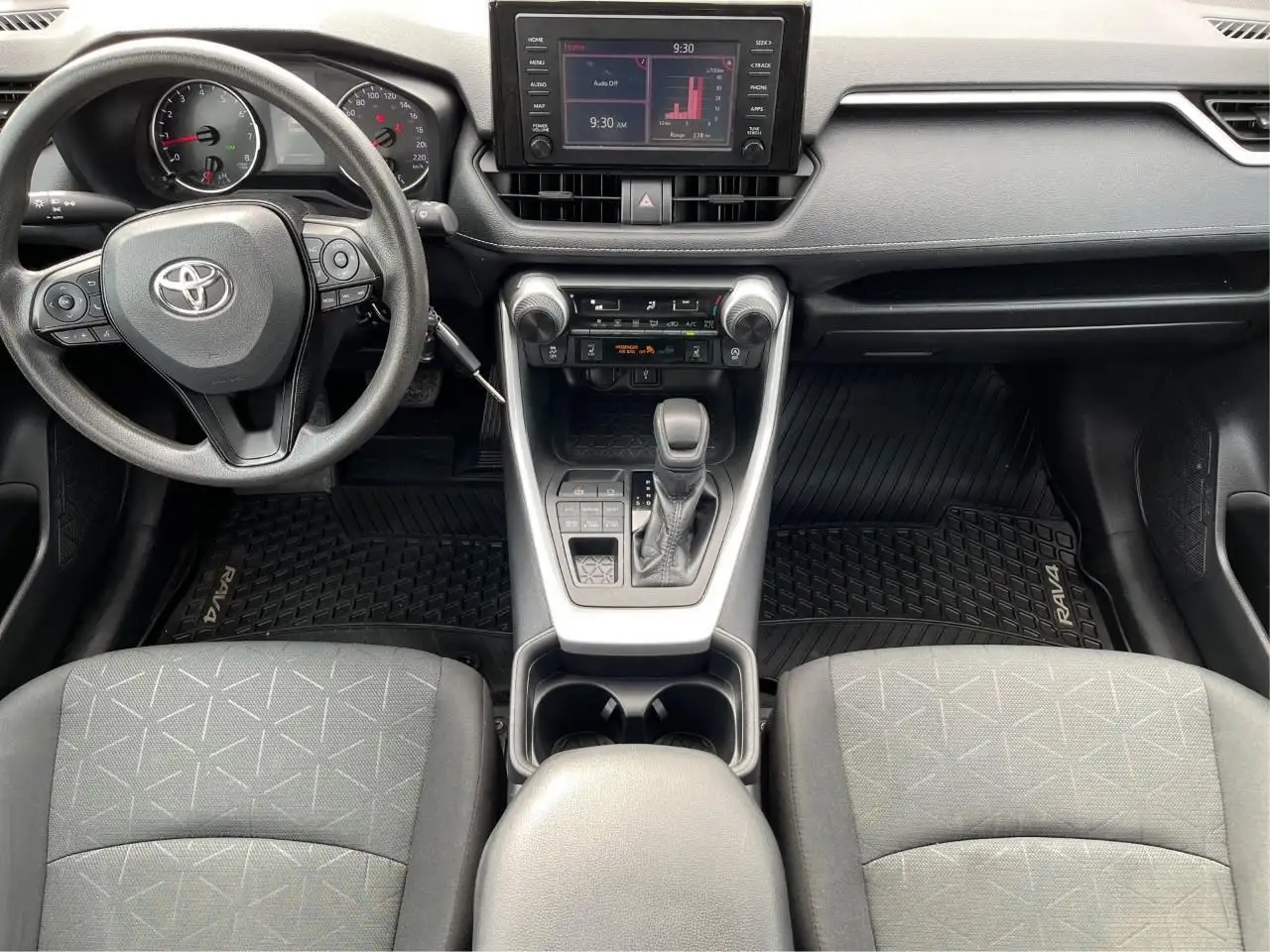 Toyota RAV 4 снимка Toyota RAV 4