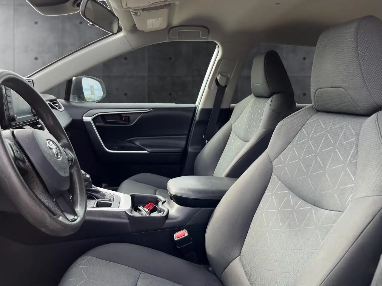 Toyota RAV 4 снимка Toyota RAV 4