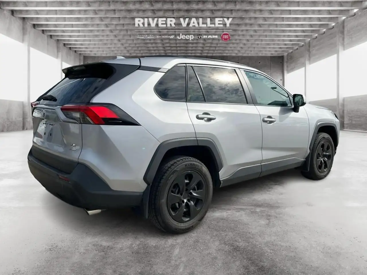 Toyota RAV 4 снимка Toyota RAV 4