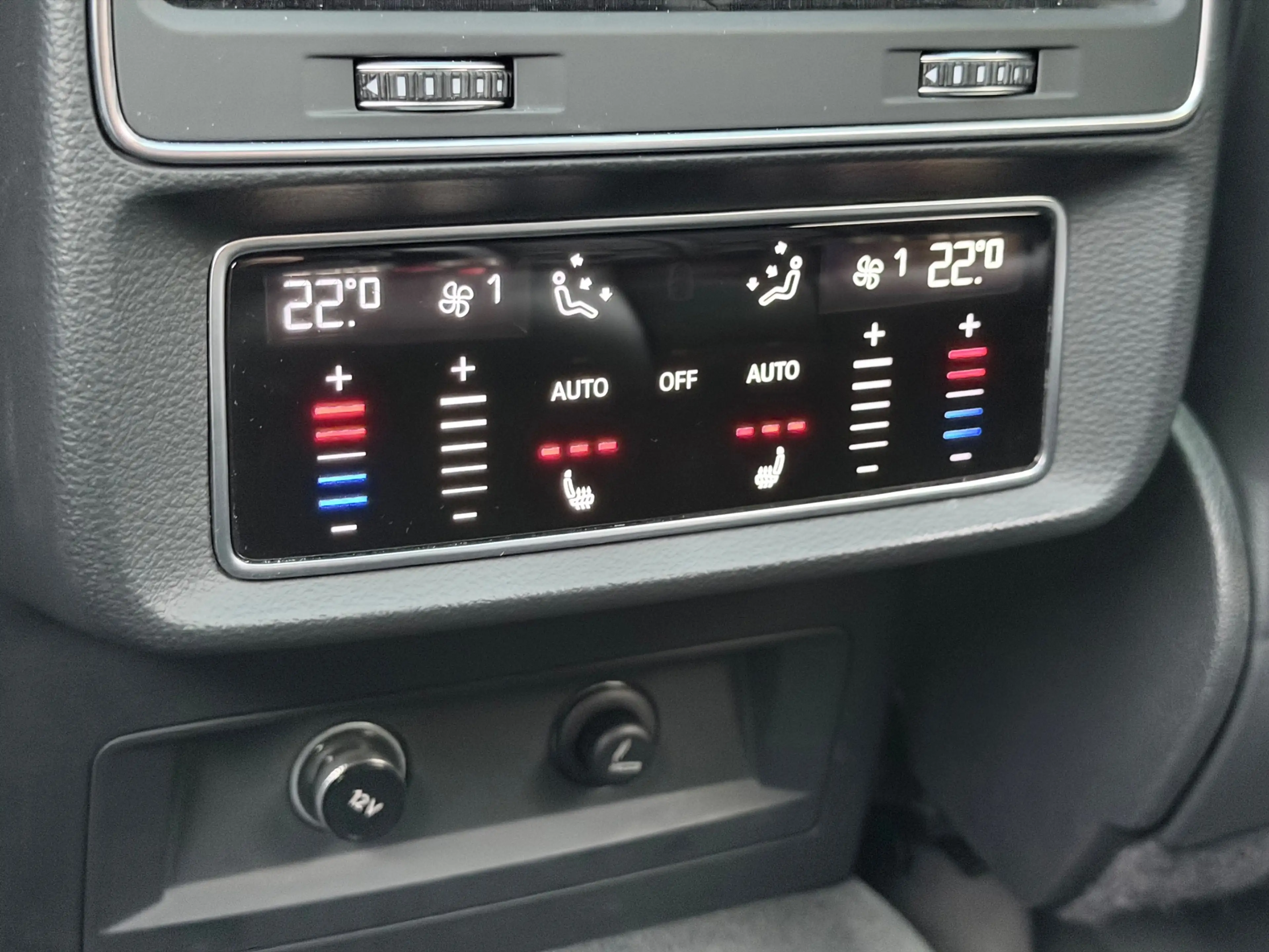 Audi RS Q8 RSQ8 4.0 TFSI quattro Carbon/Keramisch/HuD — photo 19