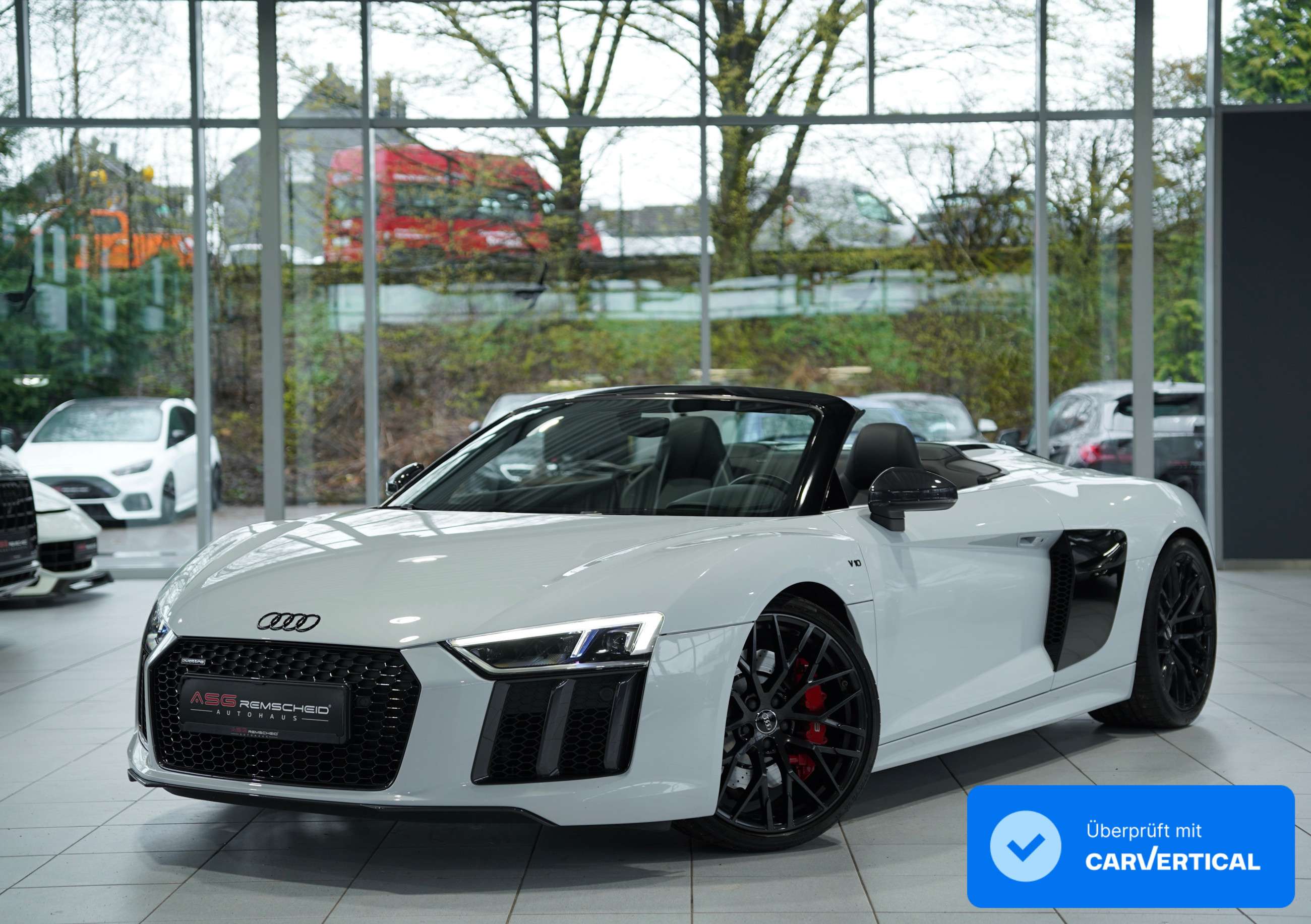 Second hand Audi R8 5.2