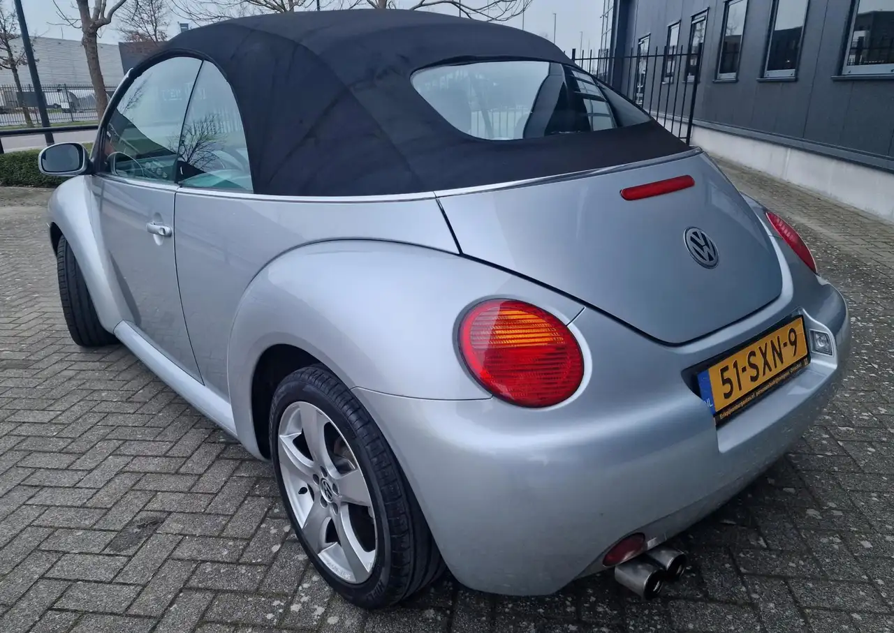 Volkswagen New Beetle afbeelding 9