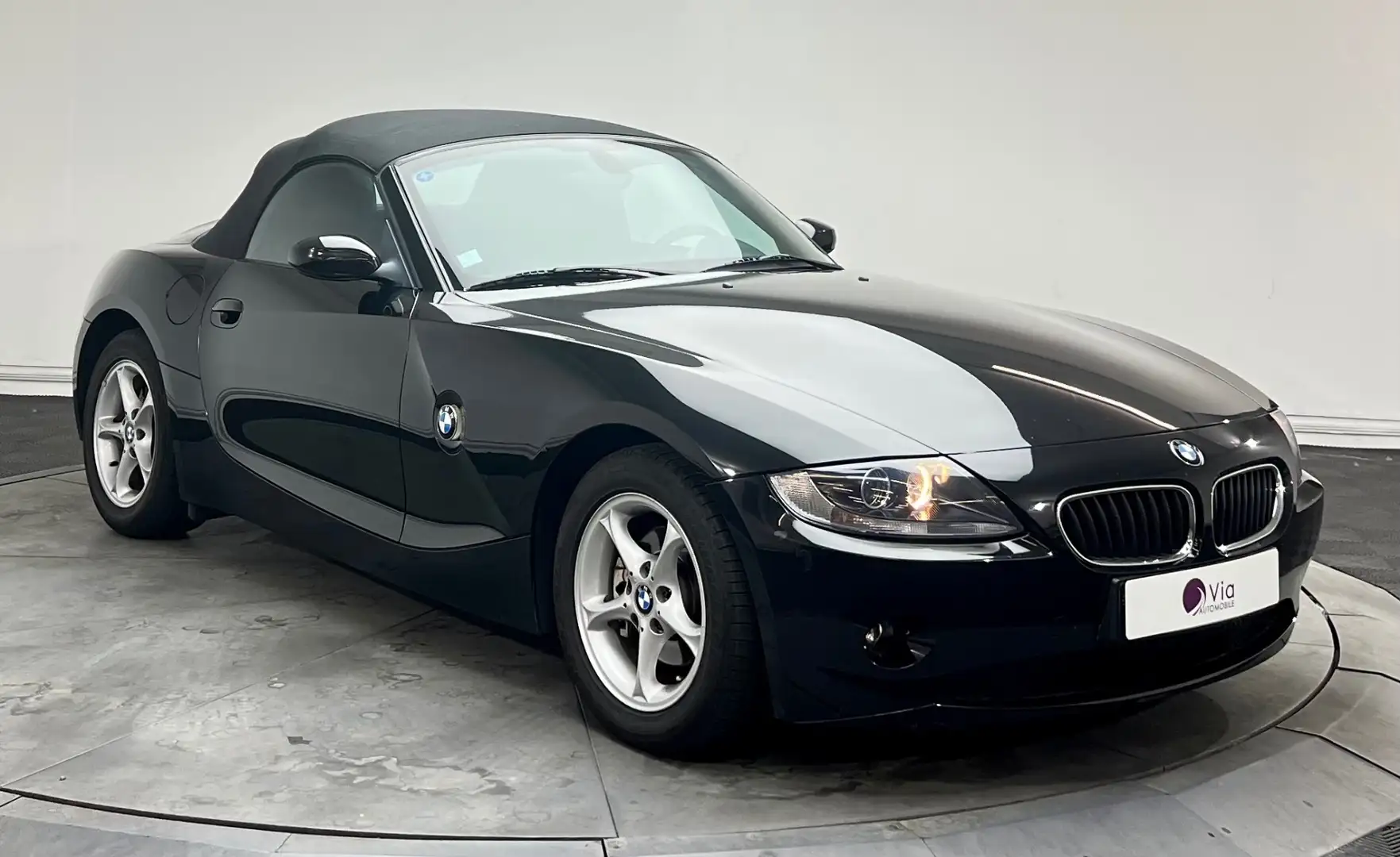 BMW Z4 2.2i 170cv - suivi complet Noir - 2