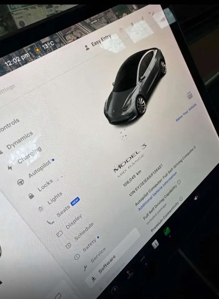 Tesla Model 3 снимка Tesla Model 3