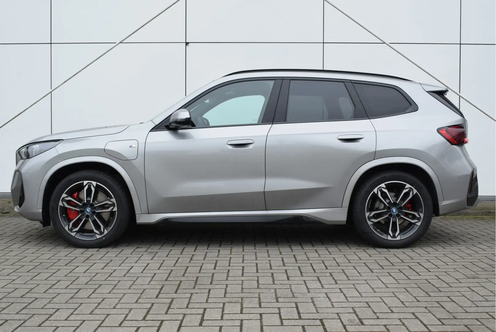 BMW X1 xDrive25e High Executive M Sport Automaat / Panora Zilver - 2