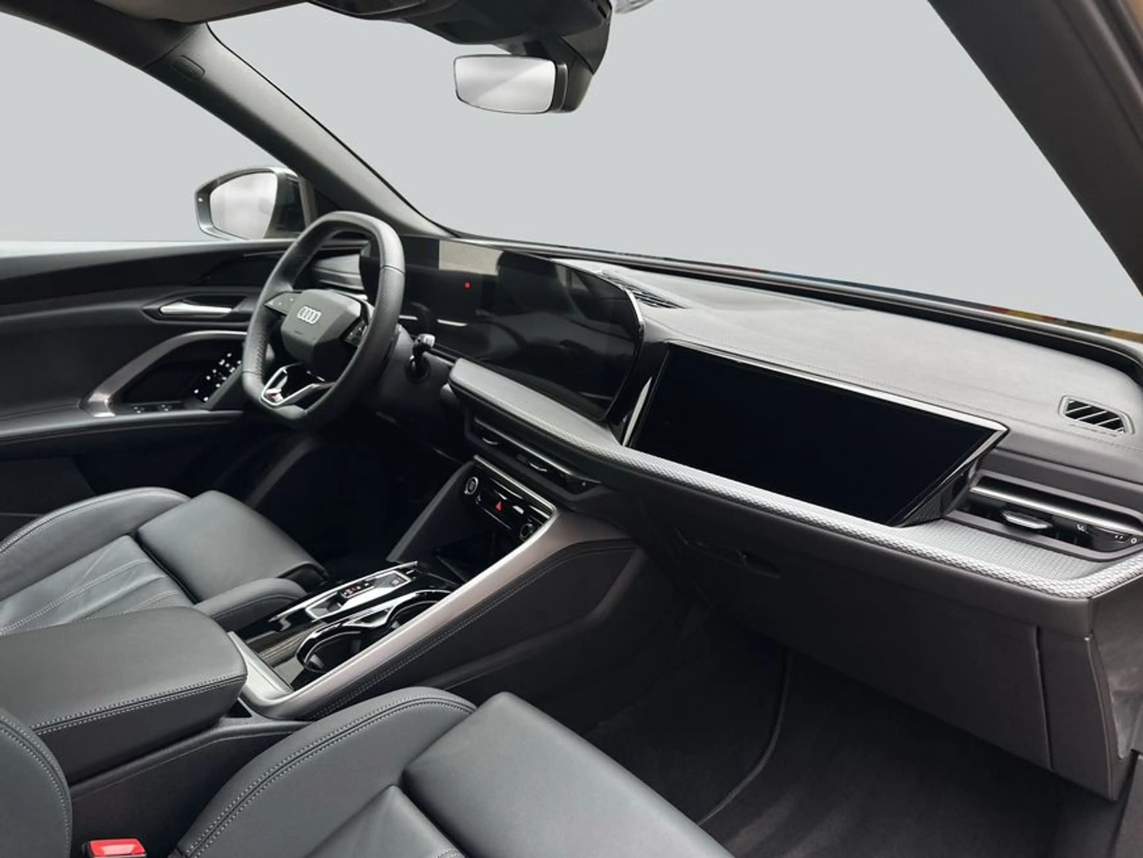 Audi Q5 TFSI S-Line Tech Pro S tronic Pano — photo 15