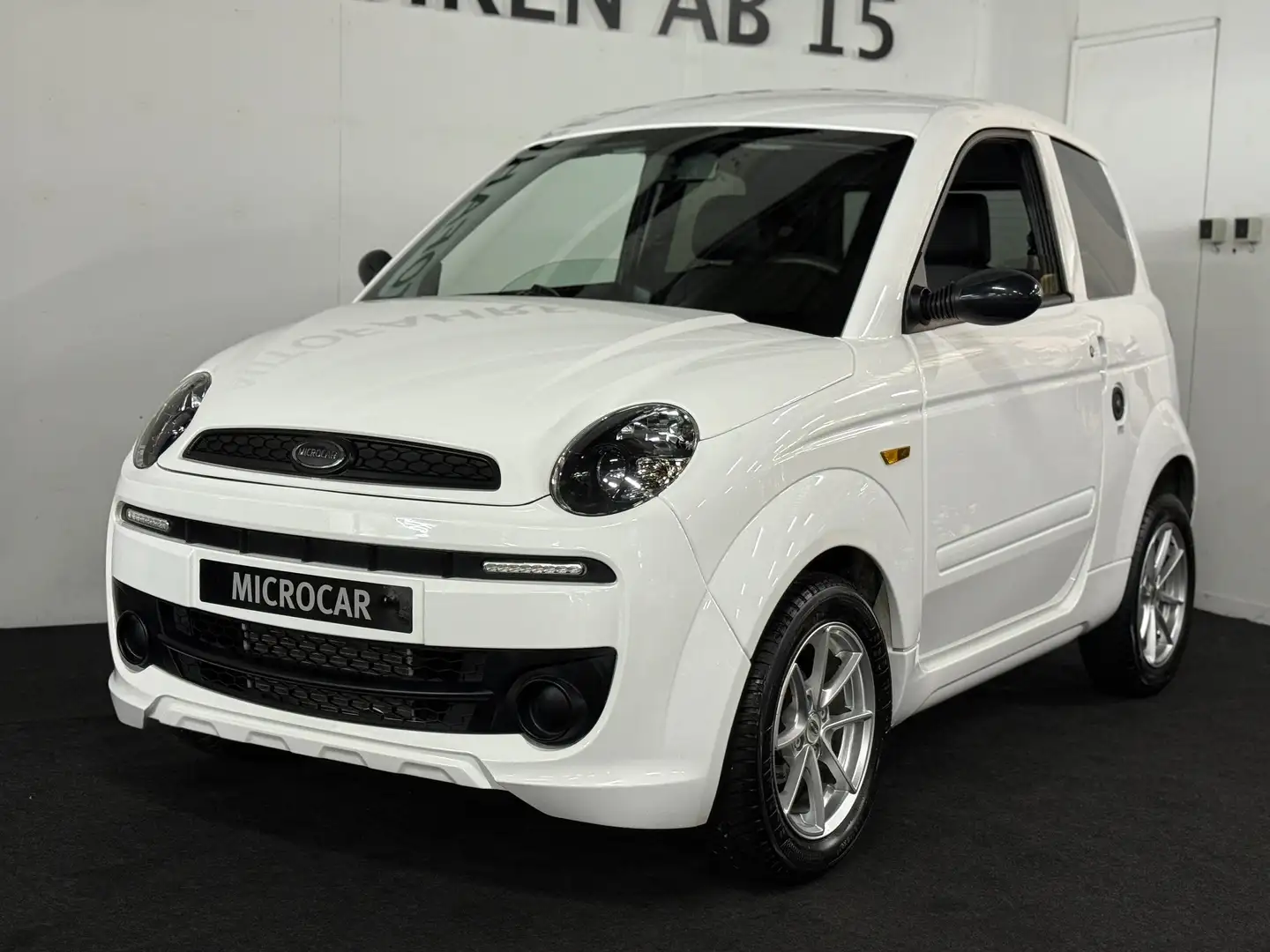 Microcar M.Go Luxe, CarPlay "Fiat 500" Inkl Kostenlose Lieferung Schwarz - 2