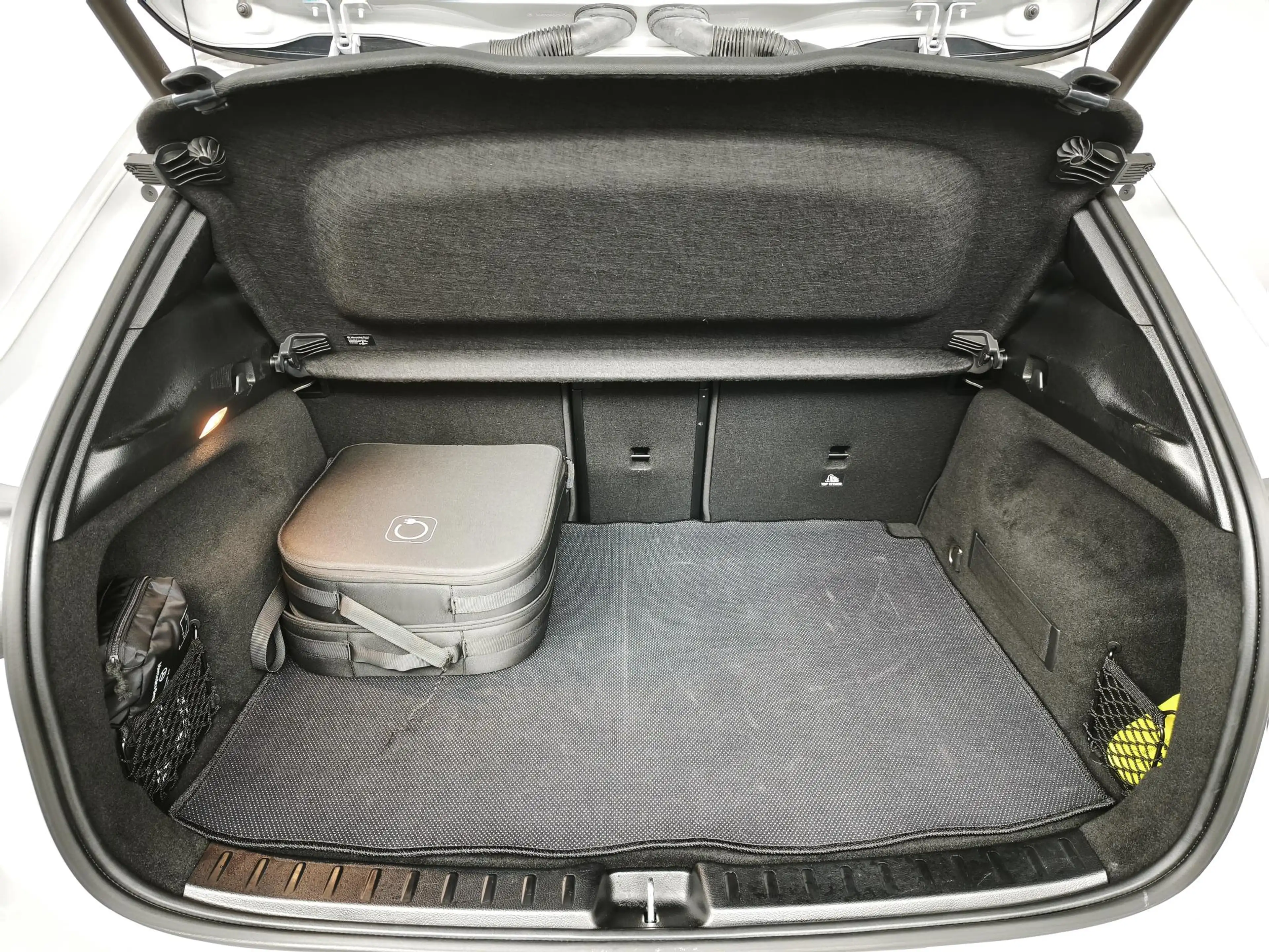 Mercedes-Benz EQA 250 AMG Line 67 kWh | Camera | Keyless Entry | Elektri — photo 9