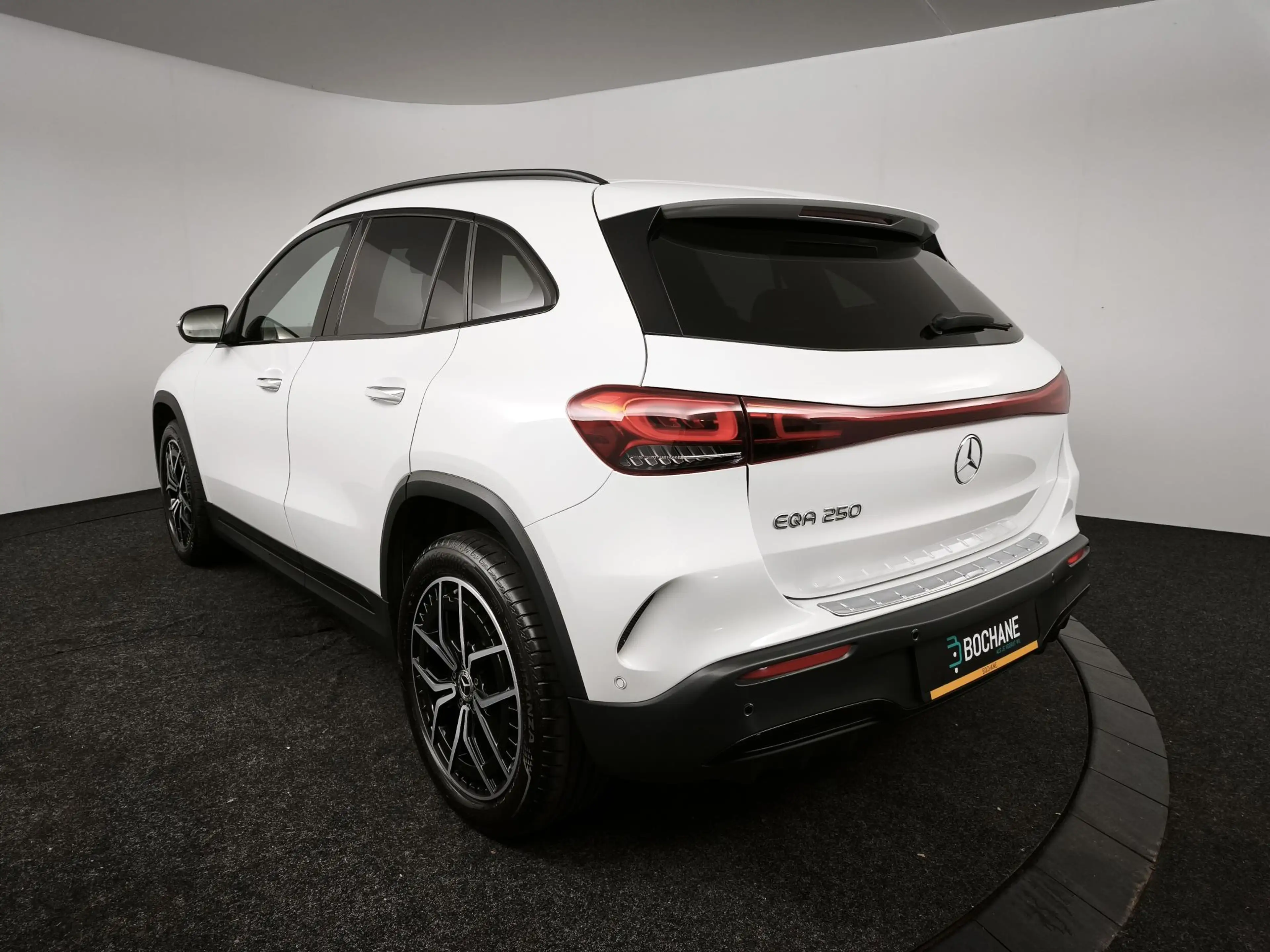 Mercedes-Benz EQA 250 AMG Line 67 kWh | Camera | Keyless Entry | Elektri — photo 6
