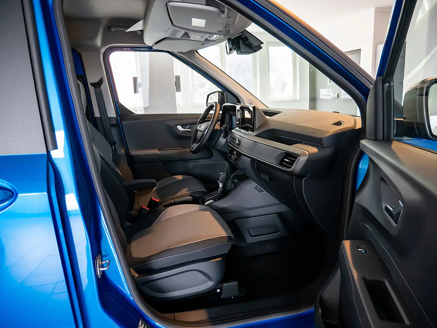 Ford Tourneo Courier 1.0 EcoBoost Titanium Azul - 2