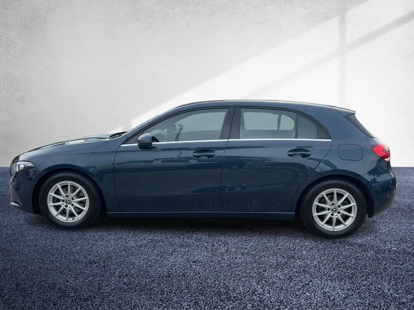 Mercedes-Benz A 160 Kompaktlimousine Style PTS Shz LED MBUX Blau - 2