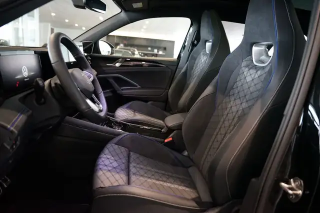 Volkswagen Tiguan view 8