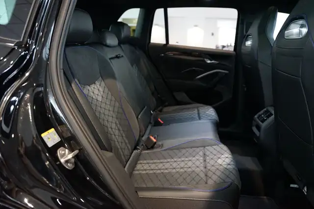 Volkswagen Tiguan view 11