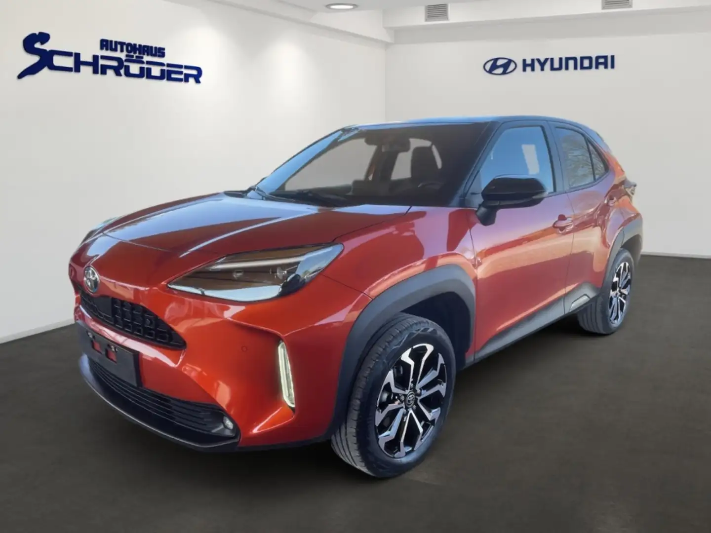 Toyota Yaris Cross 1.5 Hybrid Spicy Edition LED Navigation Rückfahrka Оранжевий - 1