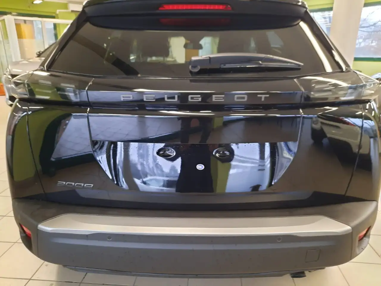 Peugeot 2008 1.2 hybrid ALLURE - 145 cv e-dcs6 8