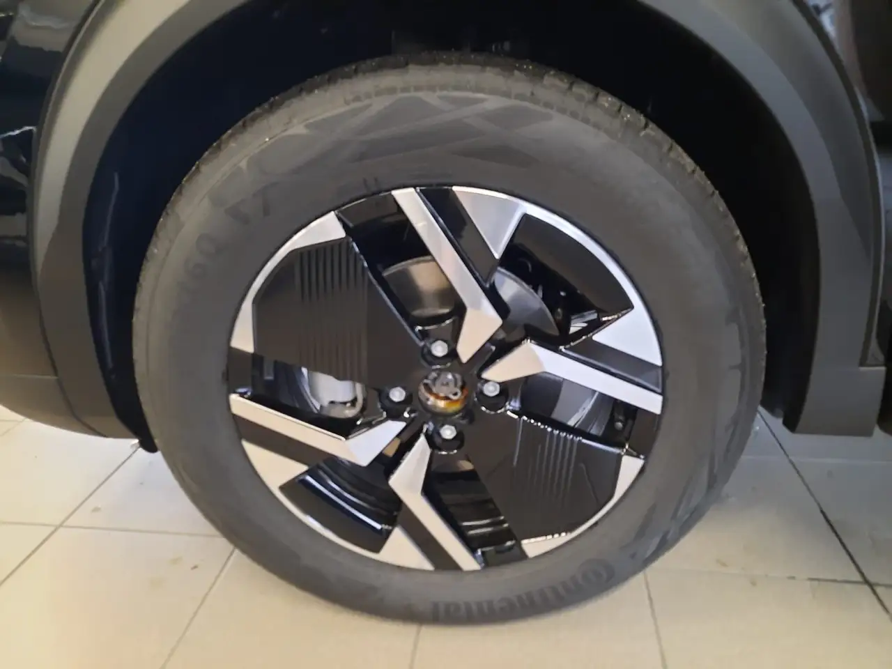 Peugeot 2008 1.2 hybrid ALLURE - 145 cv e-dcs6 19