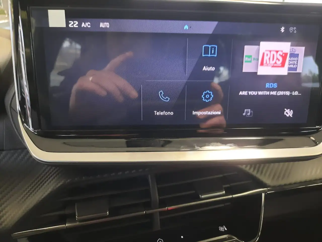 Peugeot 2008 1.2 hybrid ALLURE - 145 cv e-dcs6 17