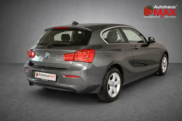 BMW 1 Series view 6