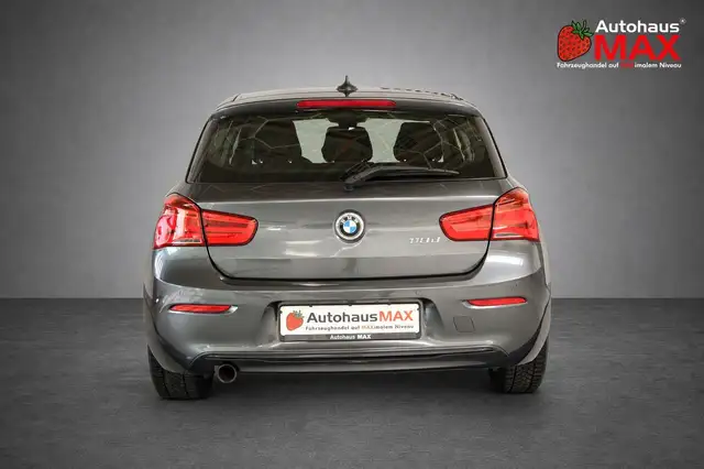 BMW 1 Series view 5