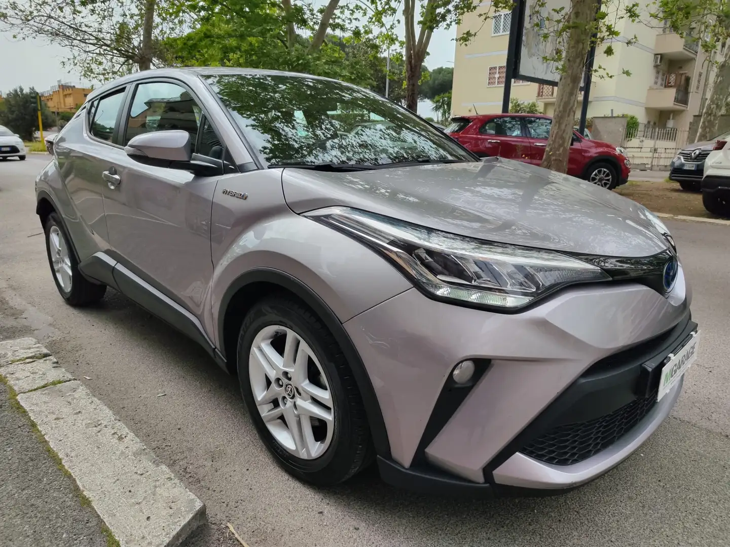 Toyota C-HR 1.8 Hybrid E-CVT Business Argento - 1