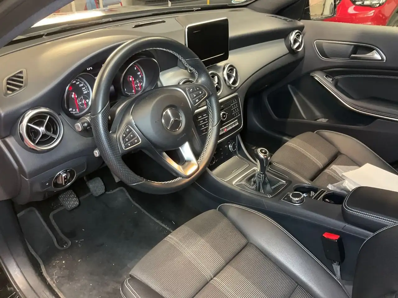 Mercedes-Benz GLA 180
