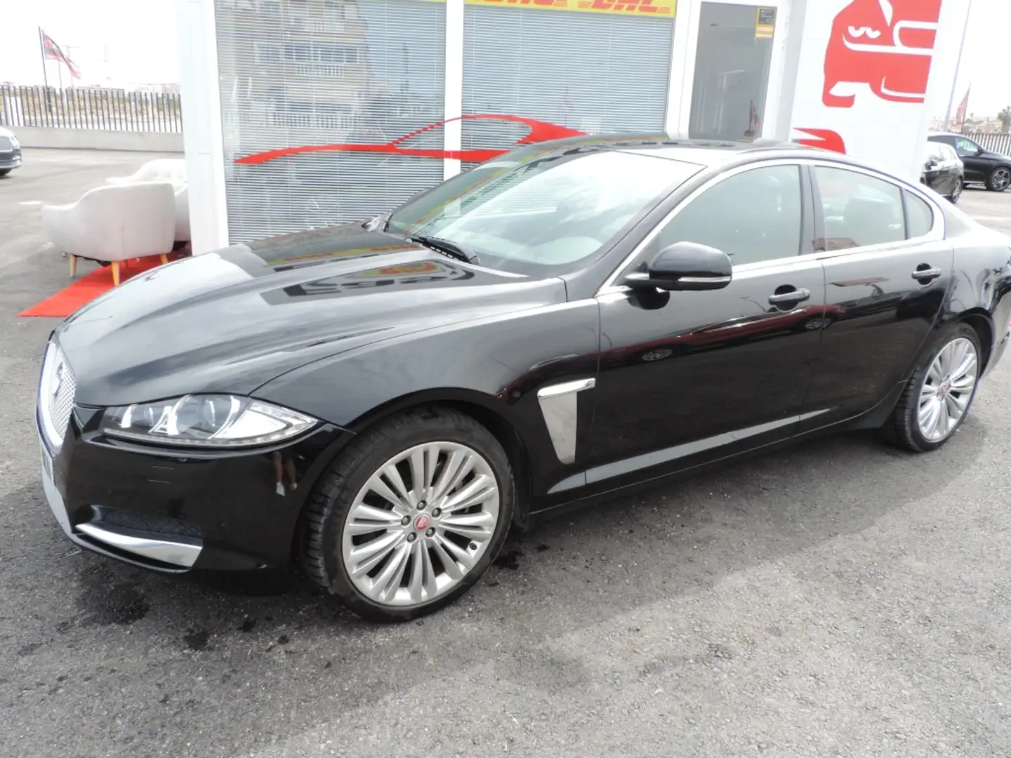 Jaguar XF 3.0 V6 S/C Premium Luxury AWD Aut. Negro - 2