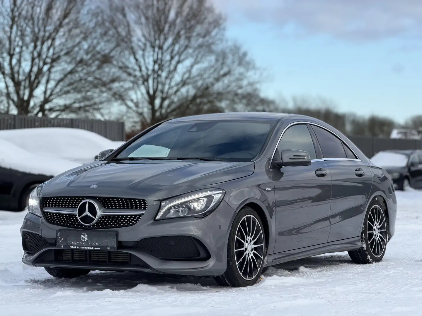 Mercedes-Benz CLA 200 AMG Kamera LED Business T-Winkel Comand Gris - 2