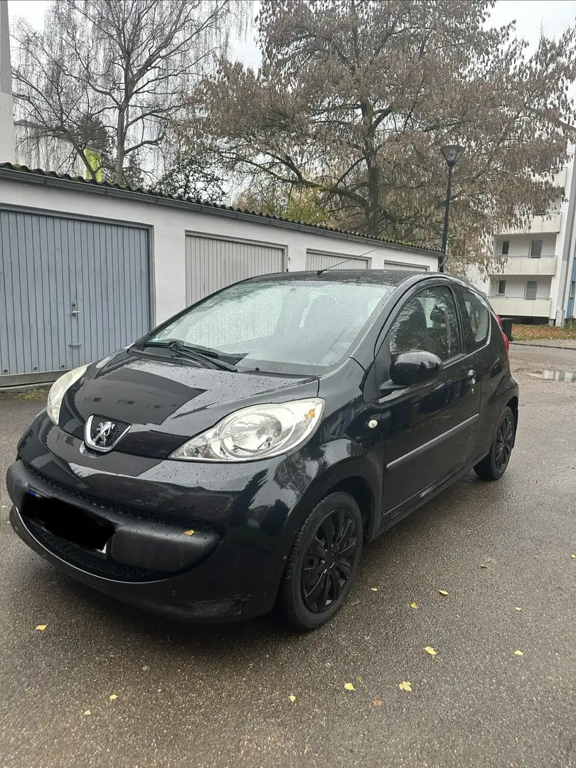 Peugeot 107 70 2-Tronic Filou - 1