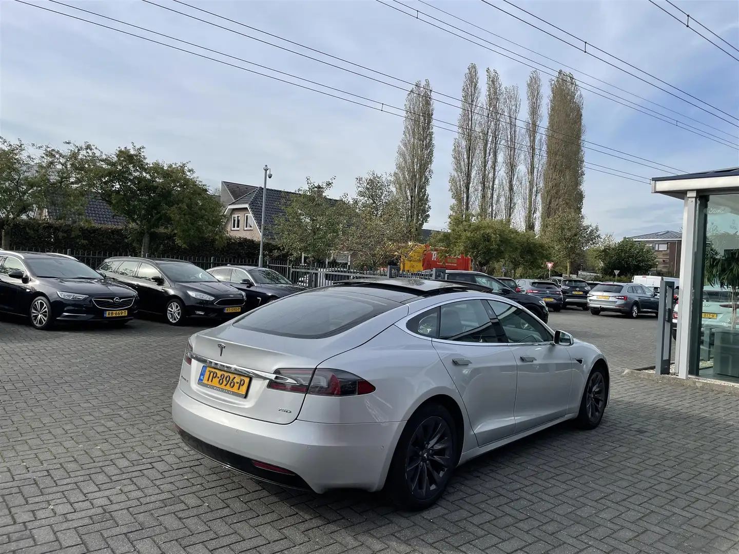 Tesla Model S 75D | SoH 87% | Base | Pano / Schuifdak | Leer | E Grijs - 2