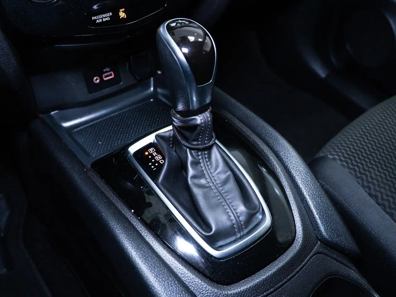 Nissan Qashqai снимка Nissan Qashqai