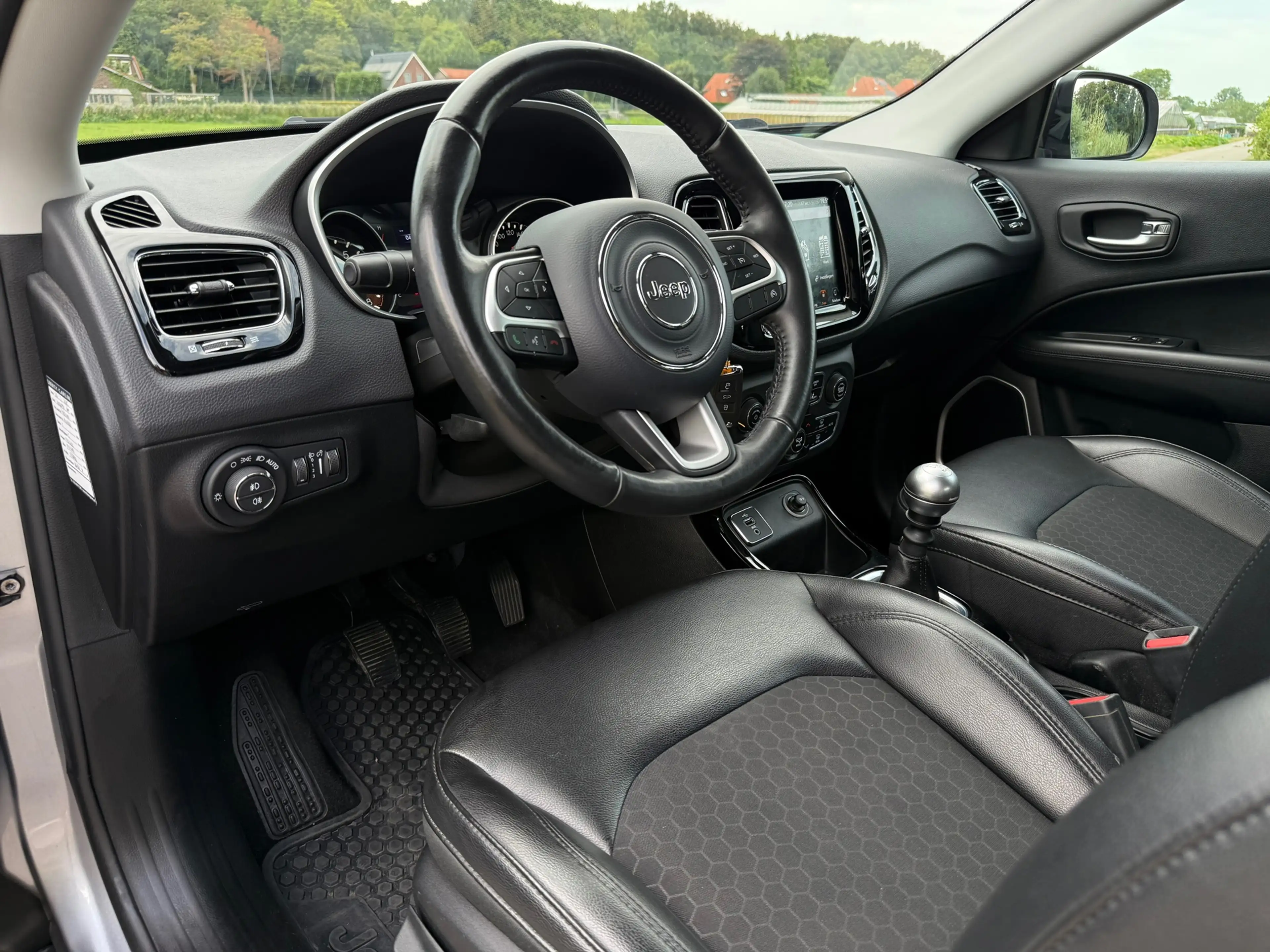 Jeep Compass 1.4 MultiAir Night Eagle | Camera | Apple CarPlay/ — photo 4