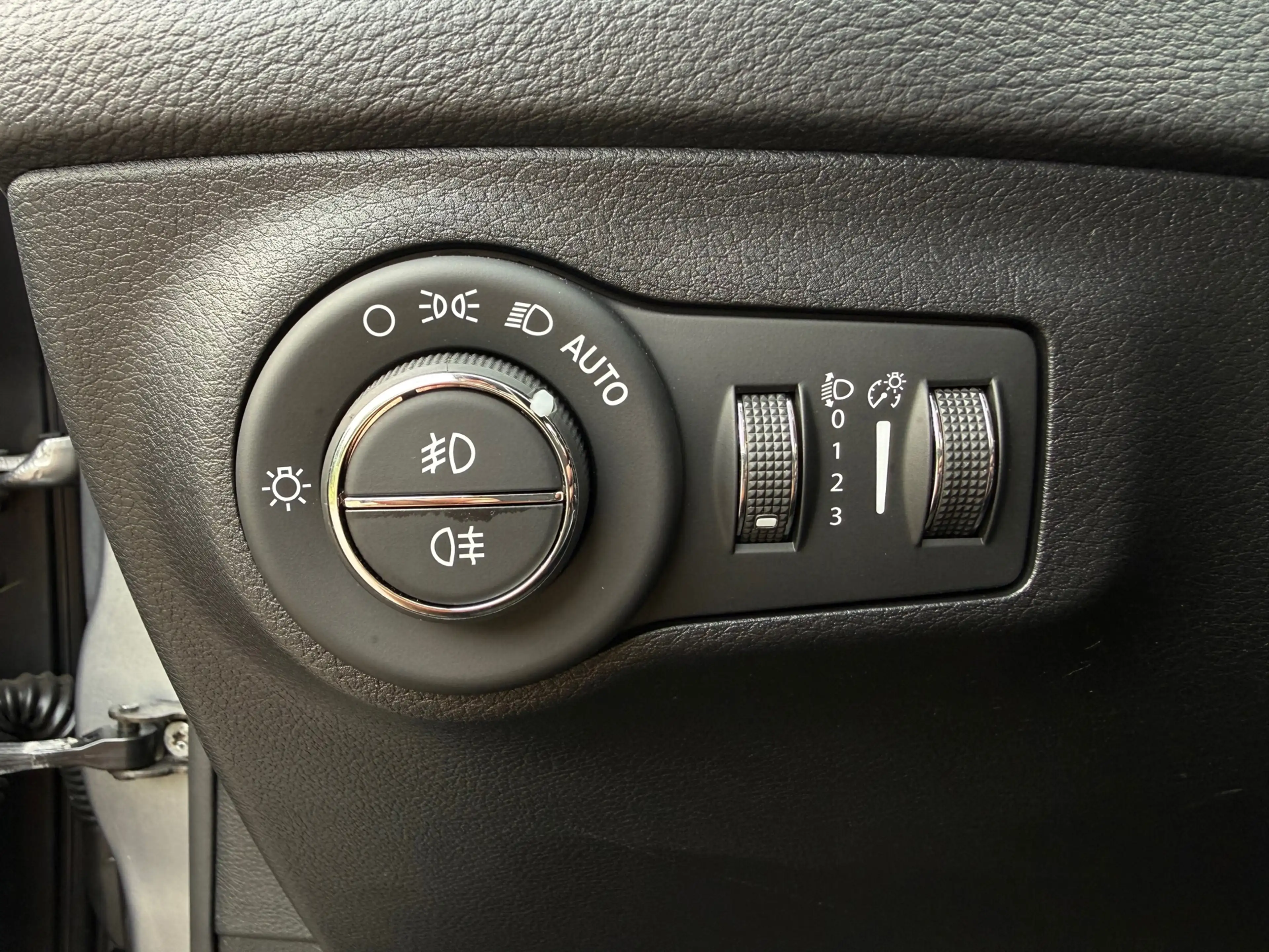 Jeep Compass 1.4 MultiAir Night Eagle | Camera | Apple CarPlay/ — photo 9