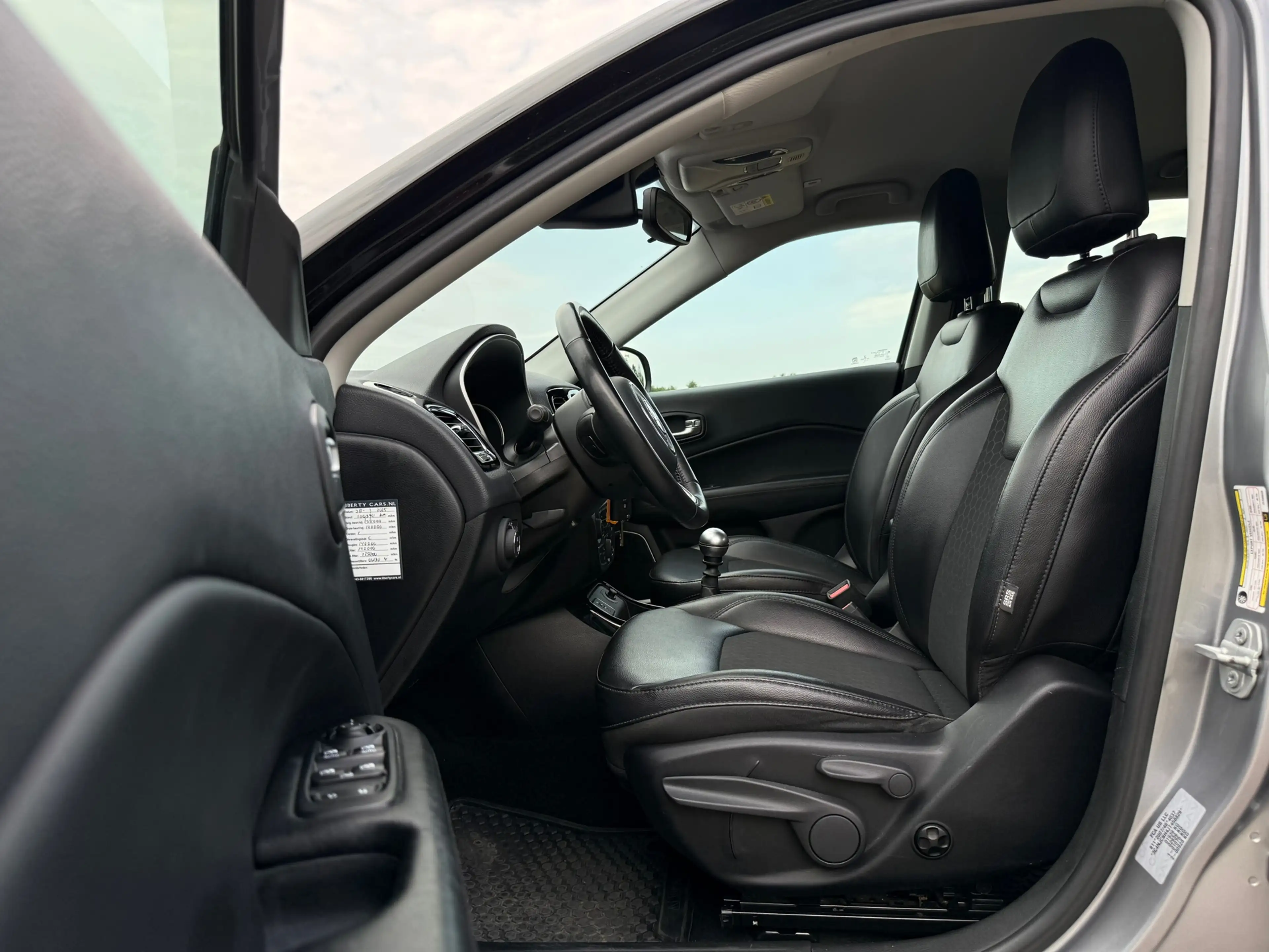 Jeep Compass 1.4 MultiAir Night Eagle | Camera | Apple CarPlay/ — photo 6