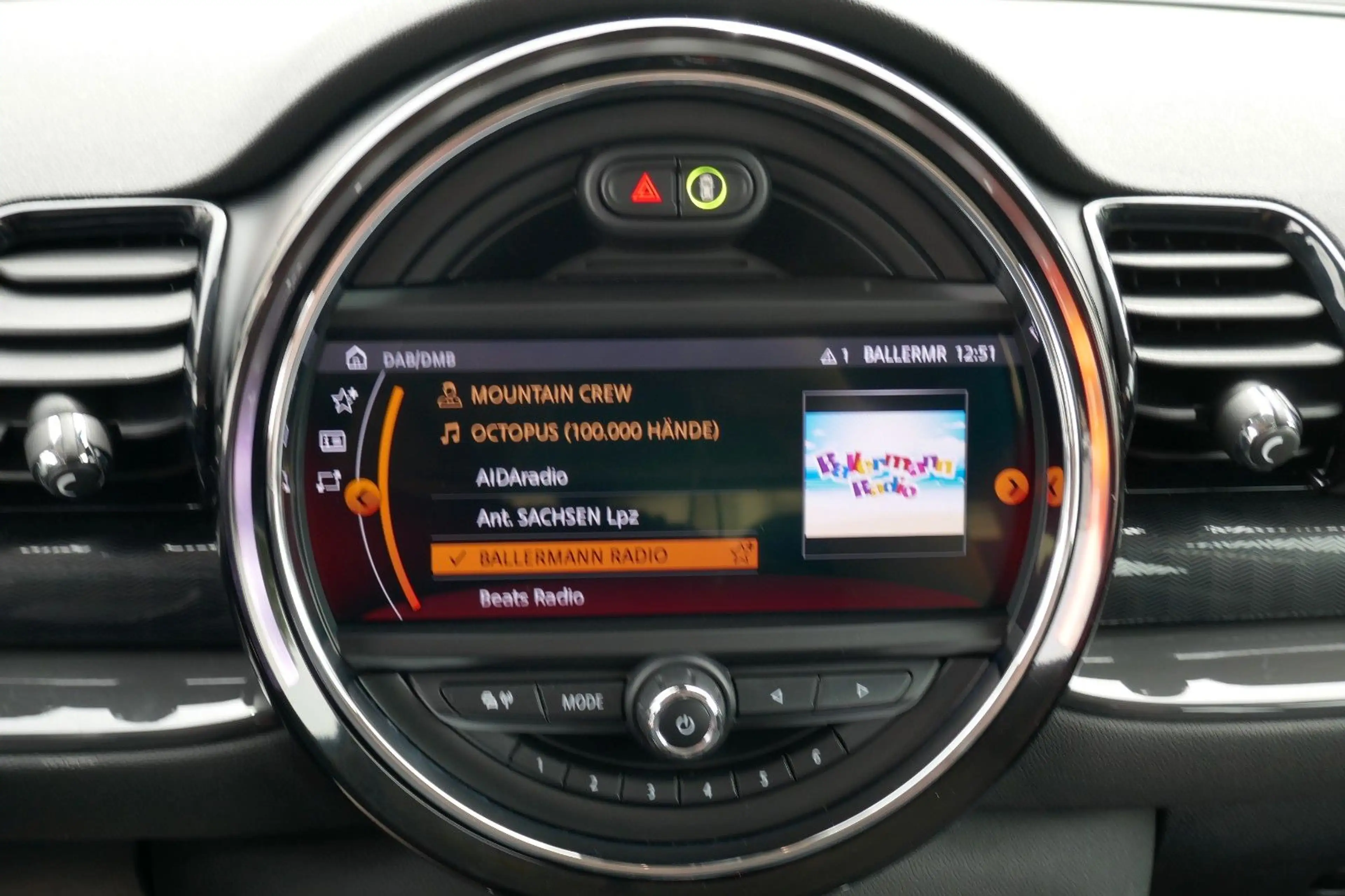 MINI Cooper D Clubman Aut.AHK/Nav/LED/Kam/Leder — photo 11