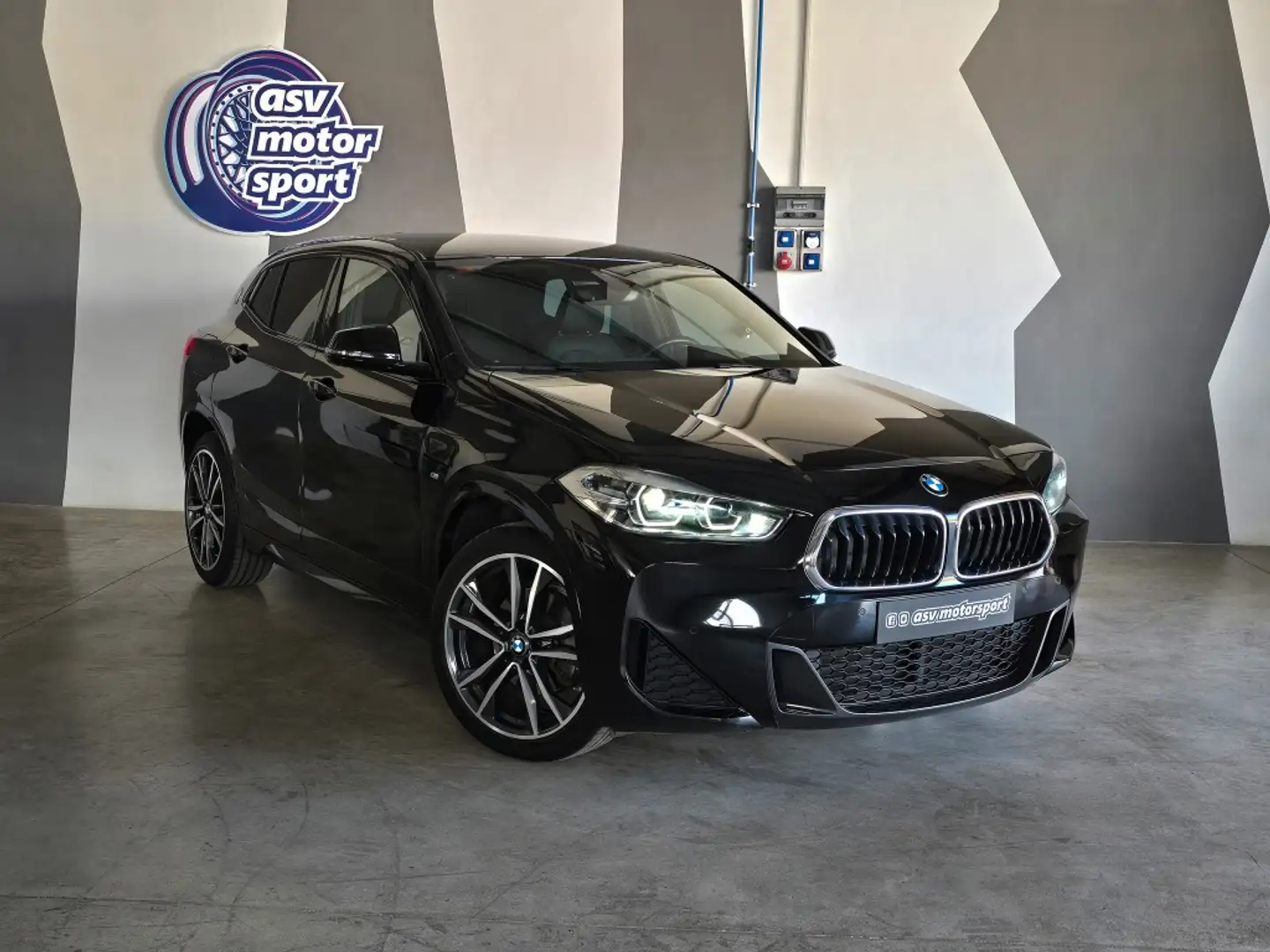 BMW X2 sDrive 18i Negro - 2