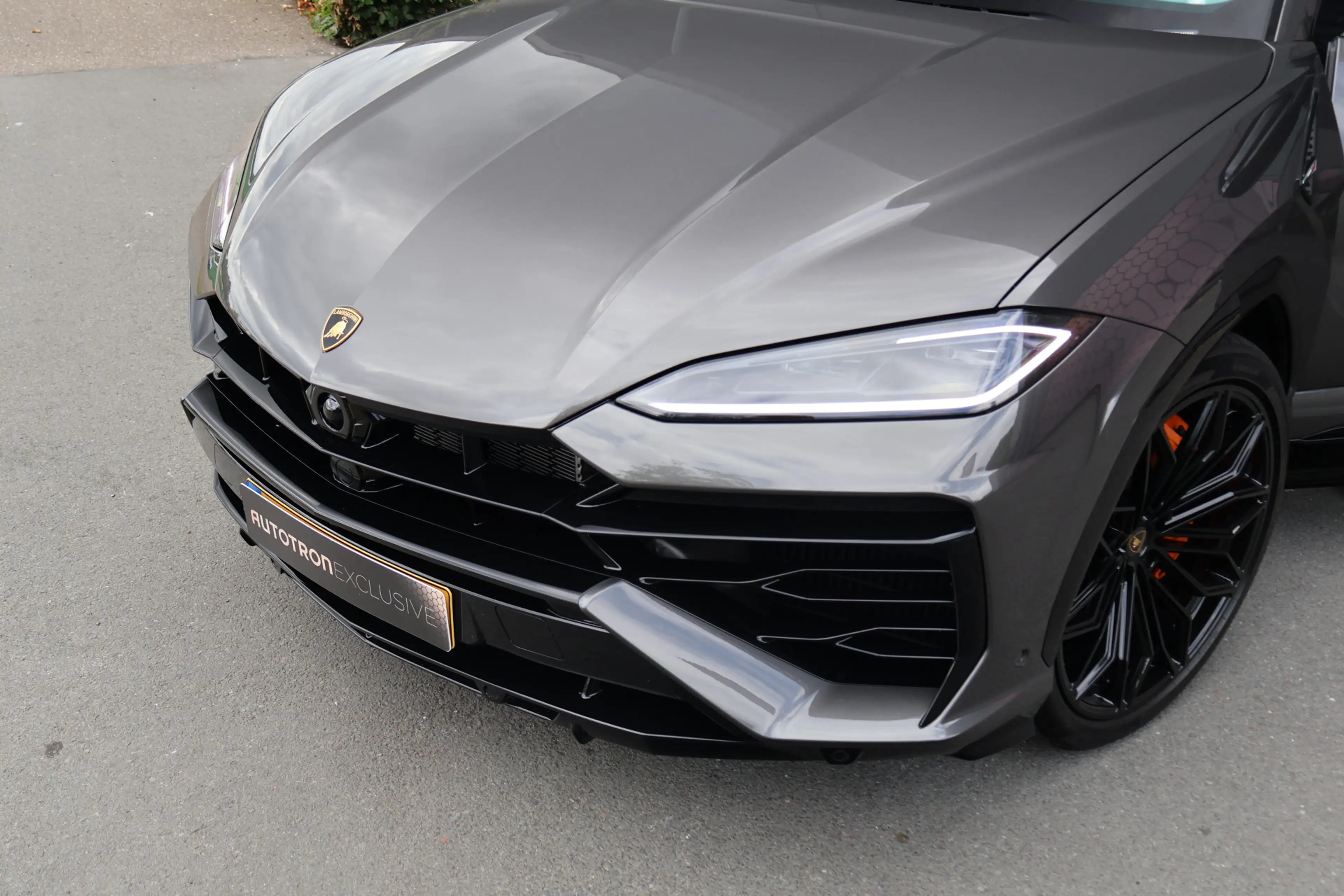 Lamborghini Urus SE 4.0 V8 Hybrid | AKRAPOVIC | BTW-AUTO | FULL PPF — photo 14