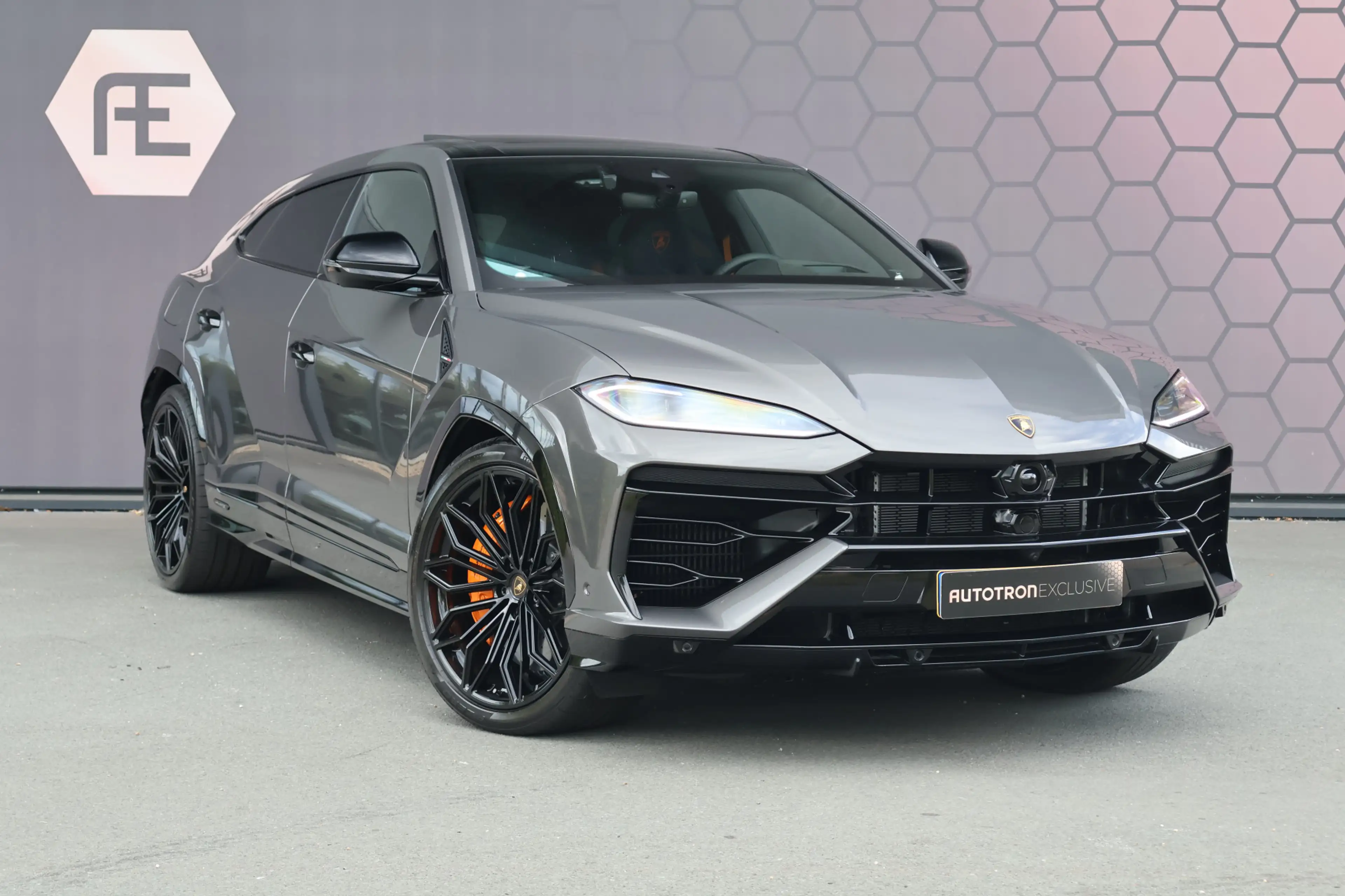 Lamborghini Urus SE 4.0 V8 Hybrid | AKRAPOVIC | BTW-AUTO | FULL PPF — photo 10